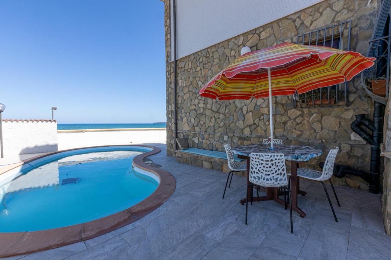 Casa Vacanza Barbera - In Riva Al Mare Villa Trappeto  Exteriör bild