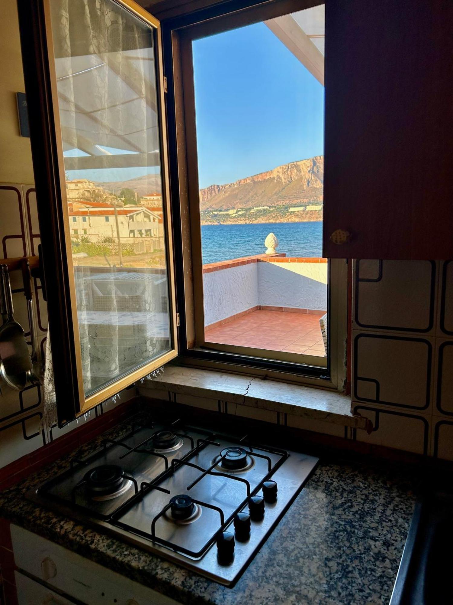Casa Vacanza Barbera - In Riva Al Mare Villa Trappeto  Exteriör bild